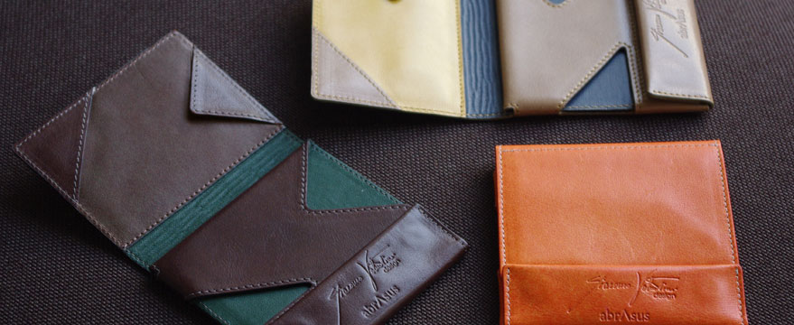 アブラサス薄い二つ折り革財布オロビアンコエディションのイメージ画像